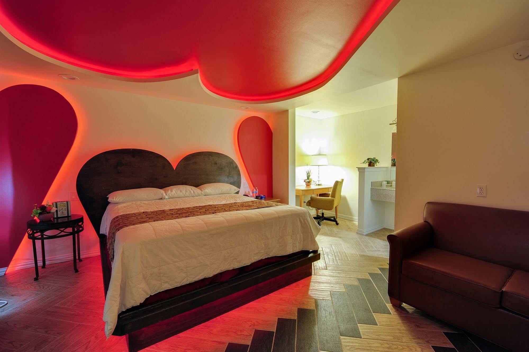 Romantic Inn&Suites Dallas Esterno foto