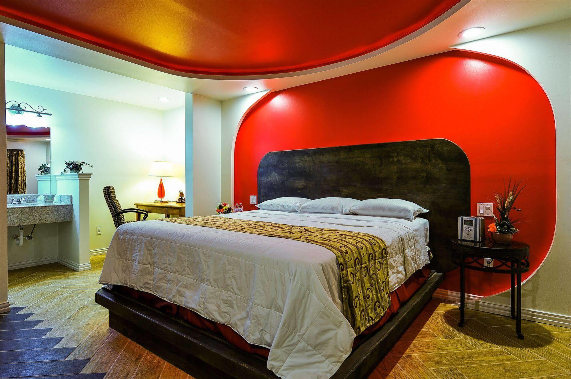 Romantic Inn&Suites Dallas Esterno foto