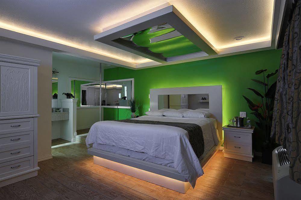 Romantic Inn&Suites Dallas Esterno foto